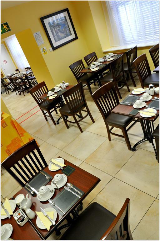 Maple Hotel Dublin Bagian luar foto